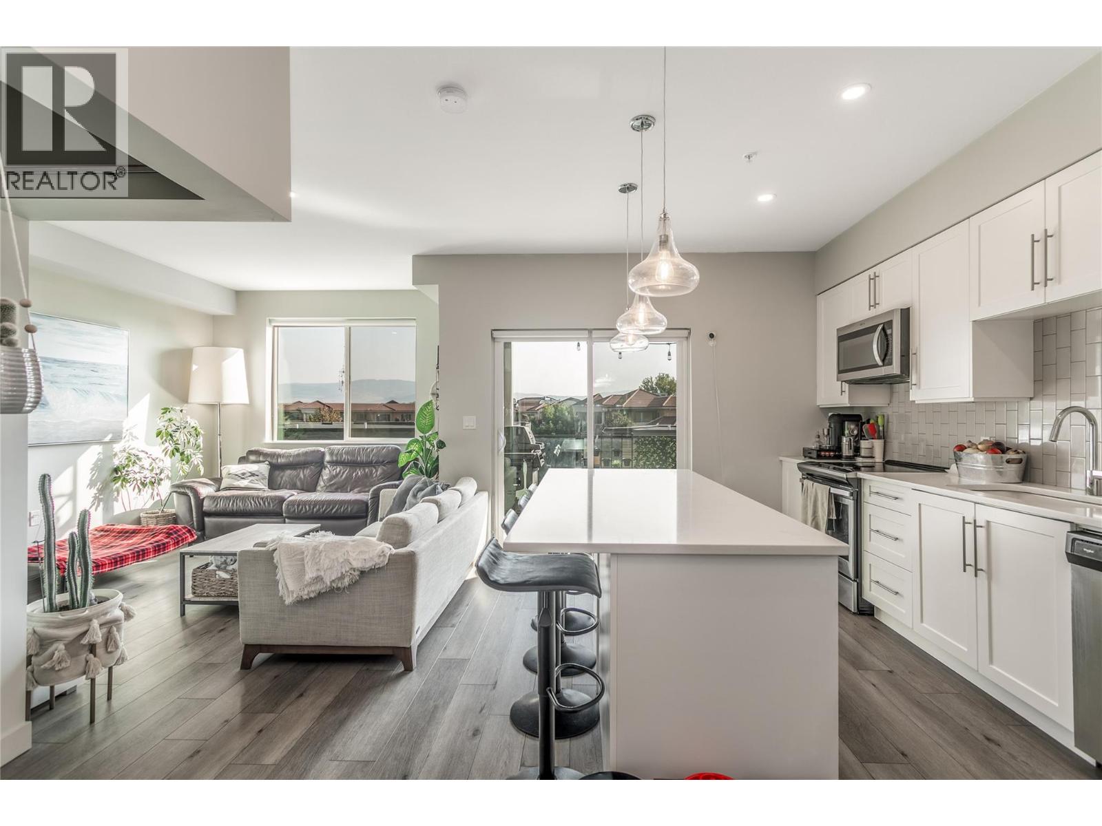 403 3630 Mission Springs Drive, Kelowna