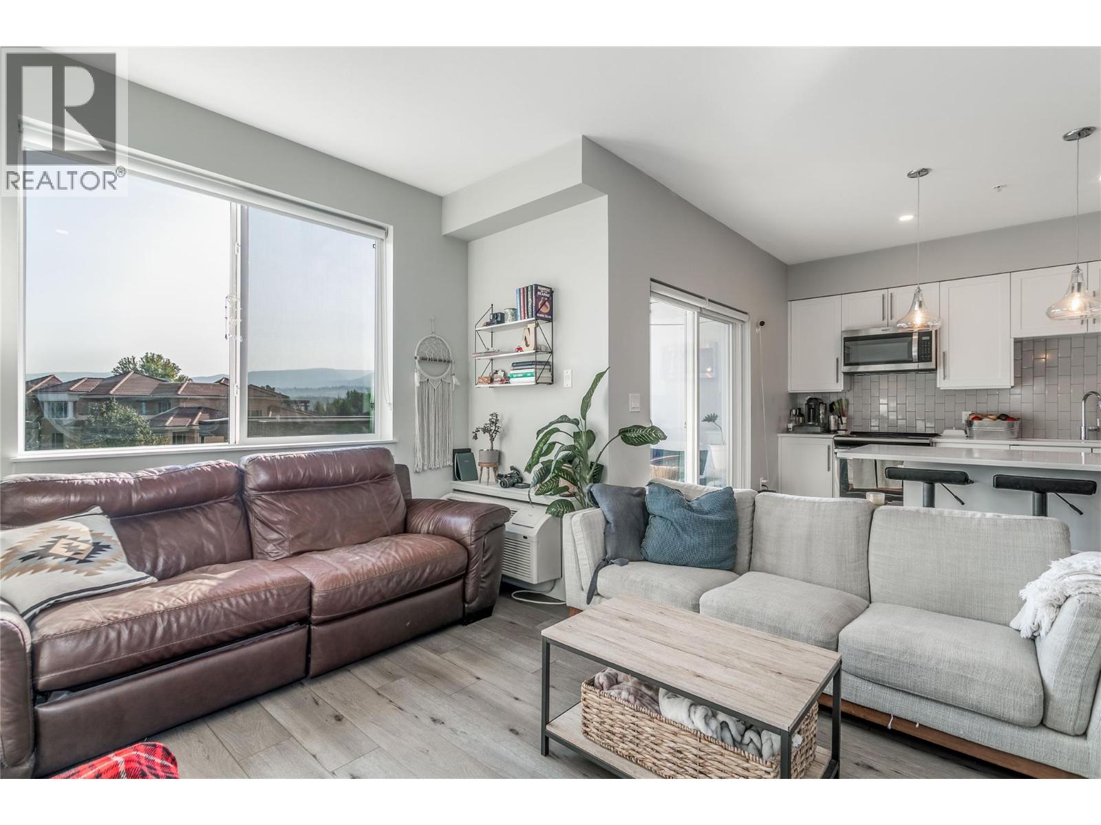 403 3630 Mission Springs Drive, Kelowna
