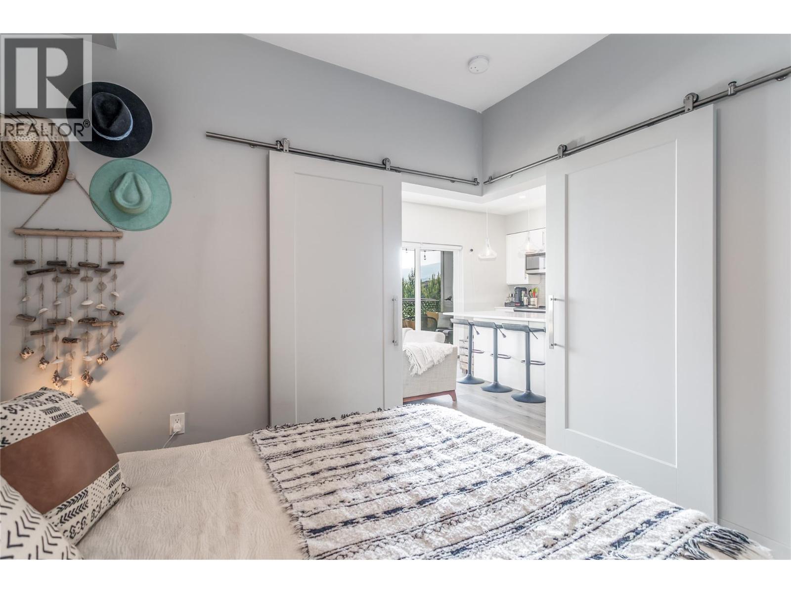 403 3630 Mission Springs Drive, Kelowna