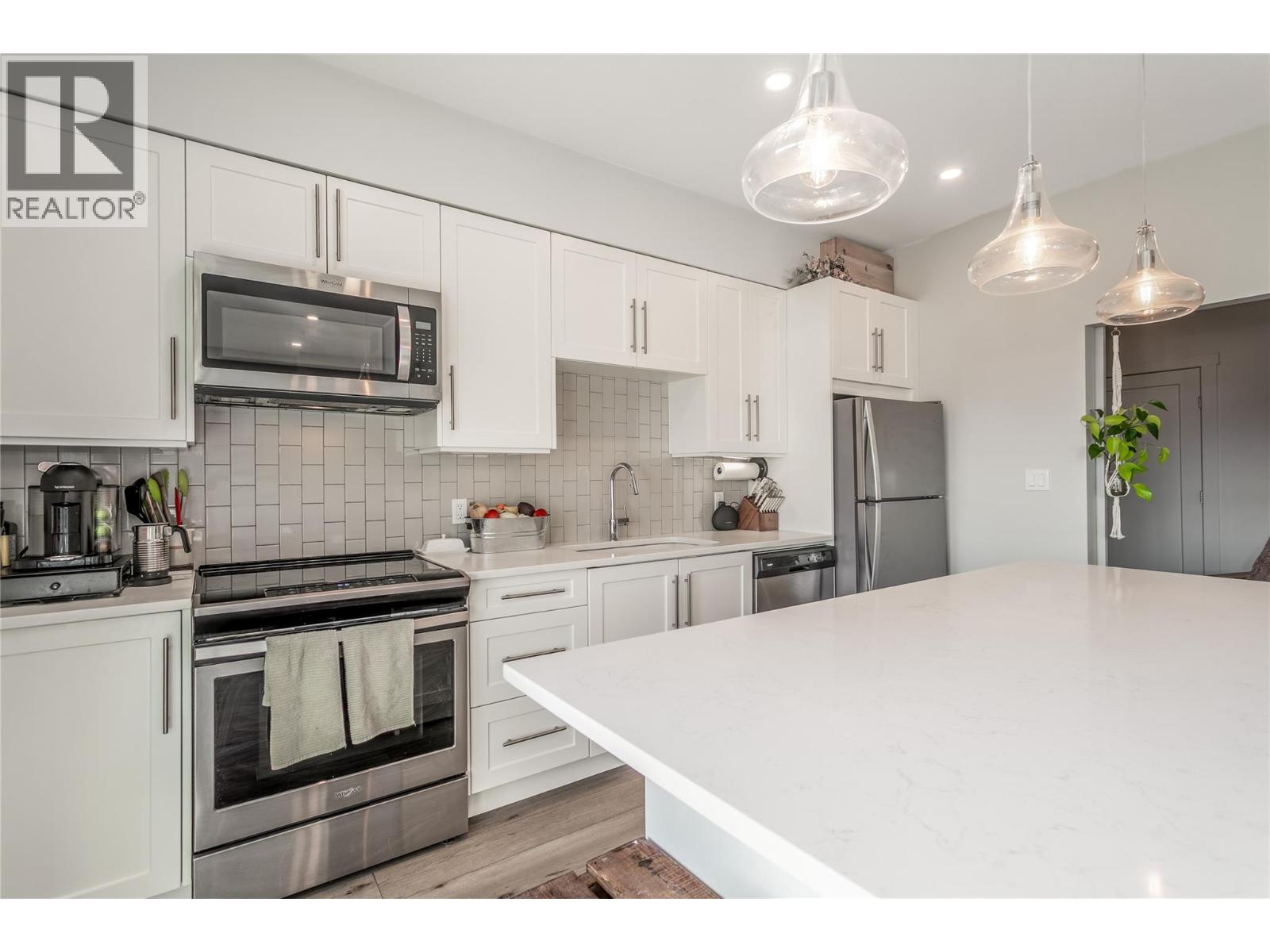 403 3630 Mission Springs Drive, Kelowna