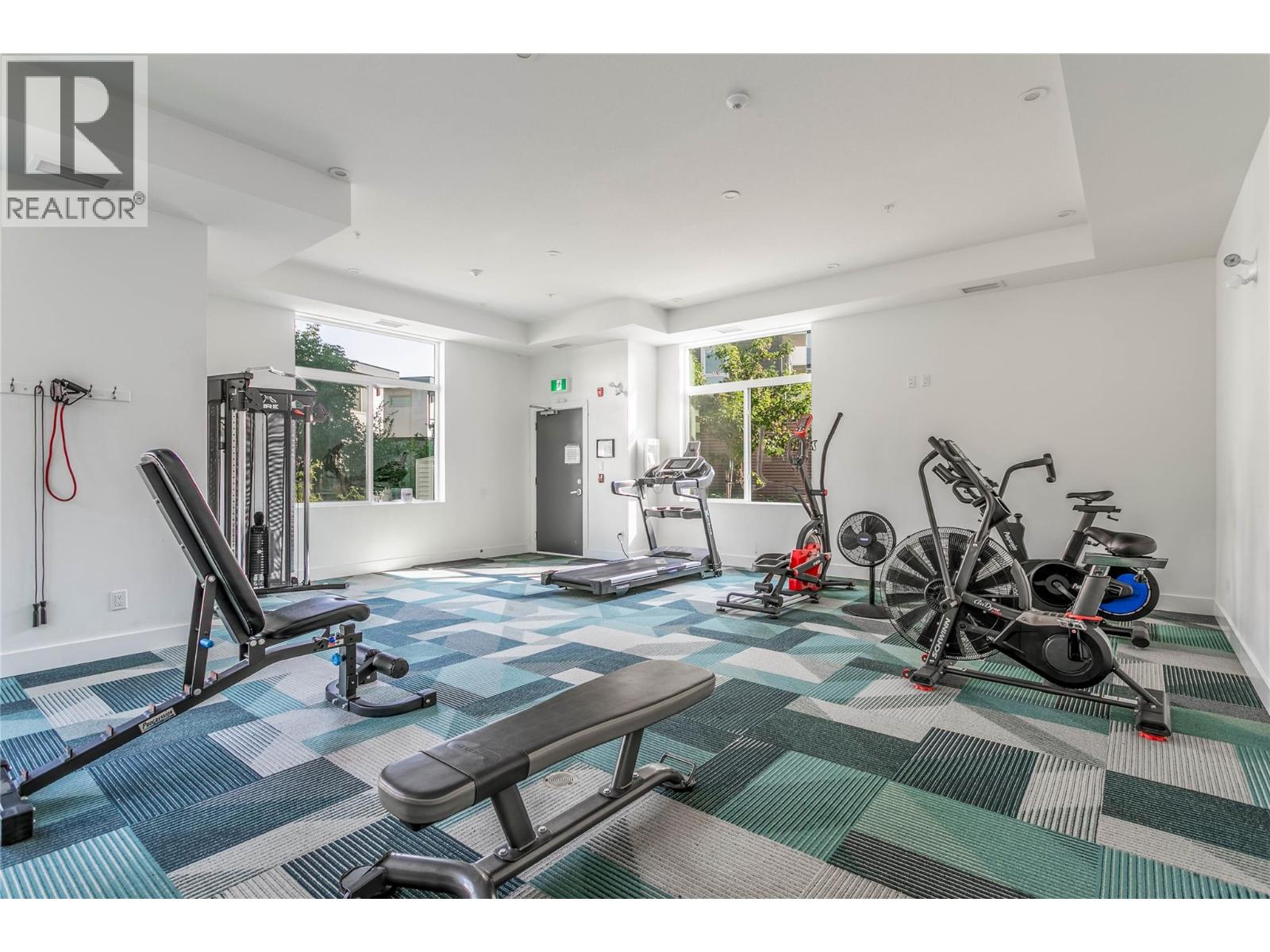 403 3630 Mission Springs Drive, Kelowna