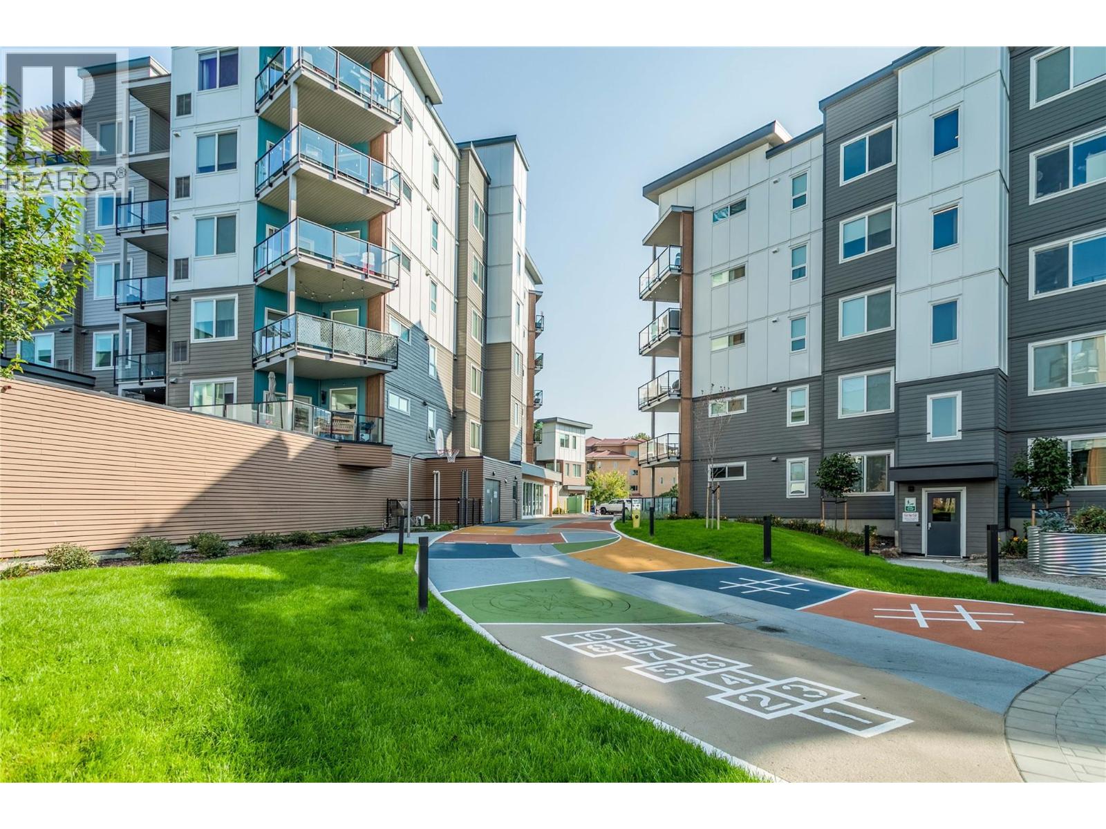 403 3630 Mission Springs Drive, Kelowna