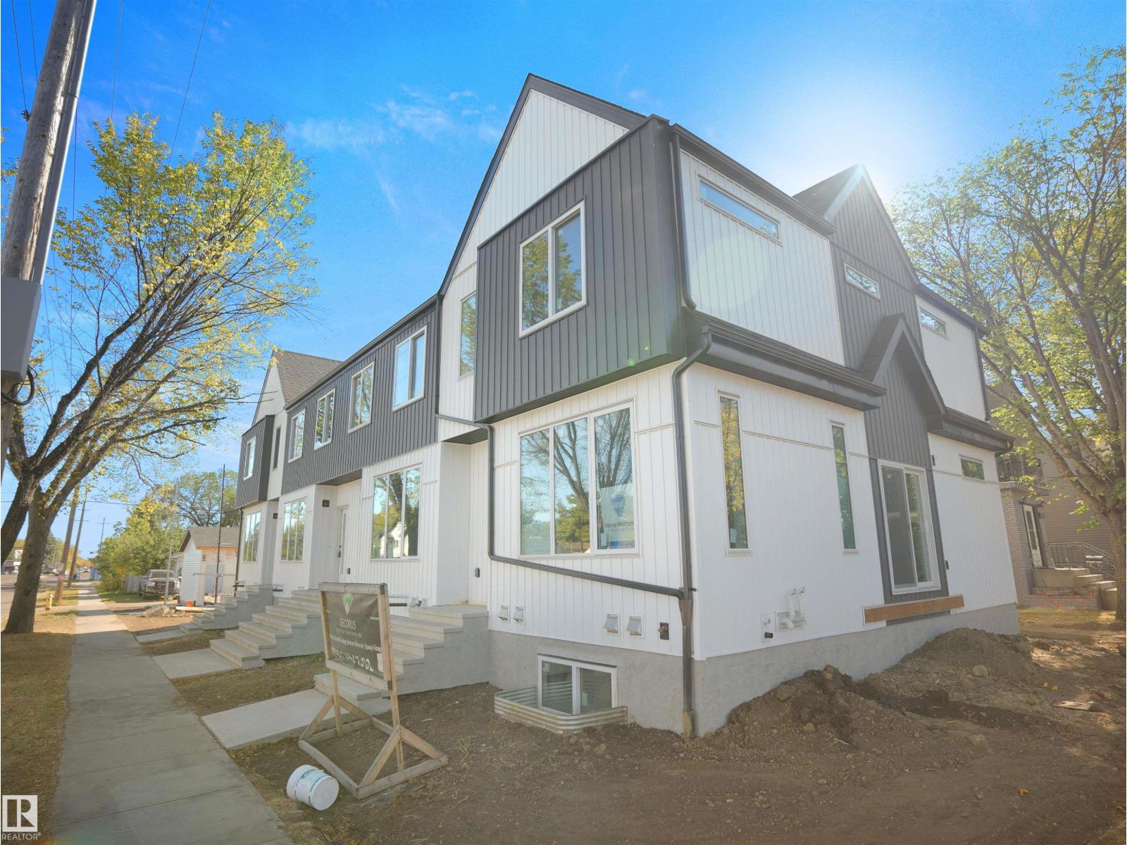 10121 122 AV NW, Edmonton