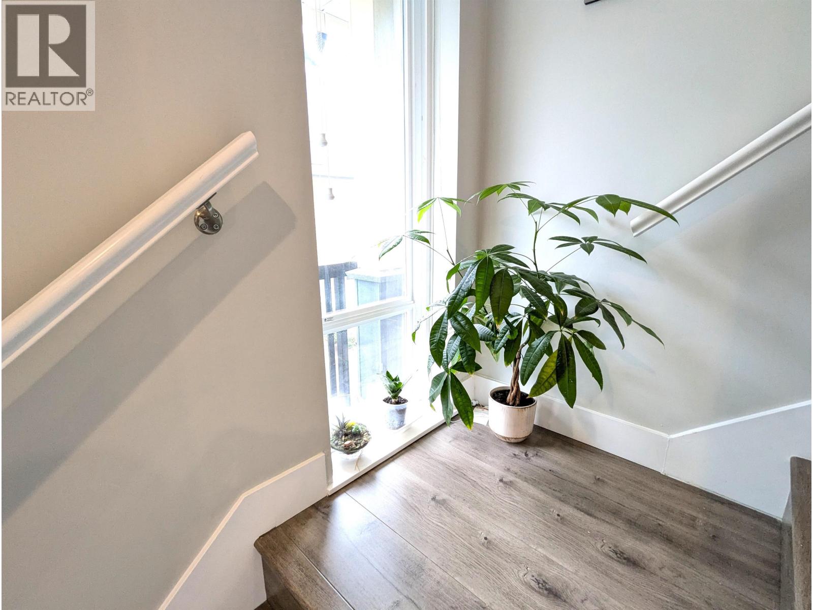52 430 DUNCAN STREET, New Westminster