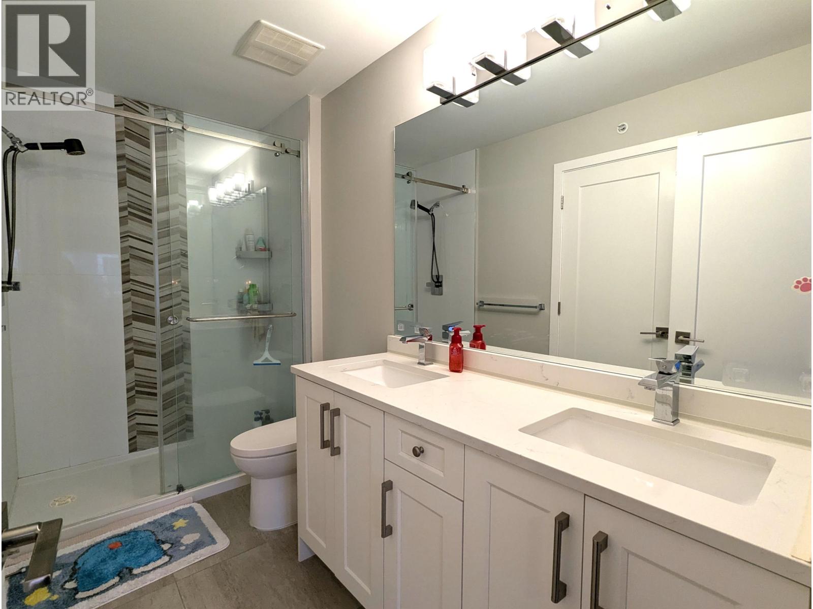52 430 DUNCAN STREET, New Westminster