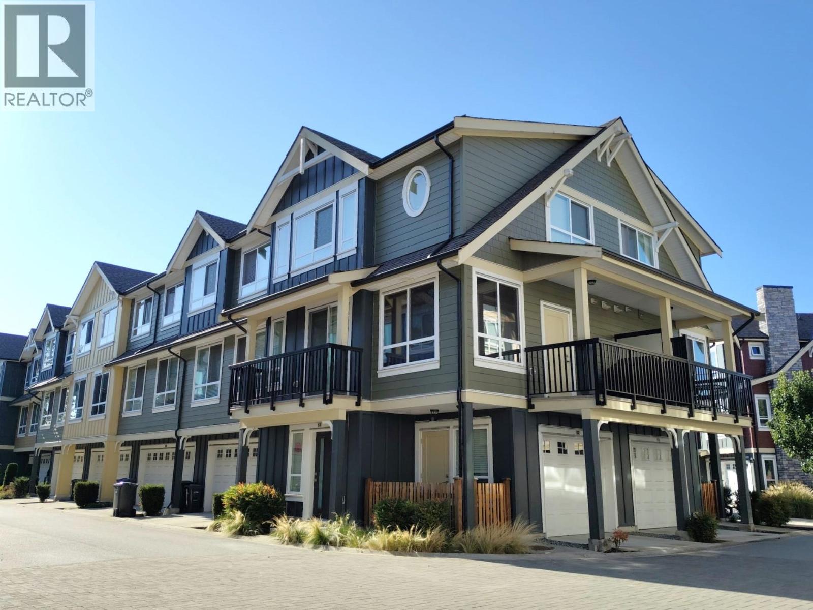 52 430 DUNCAN STREET, New Westminster