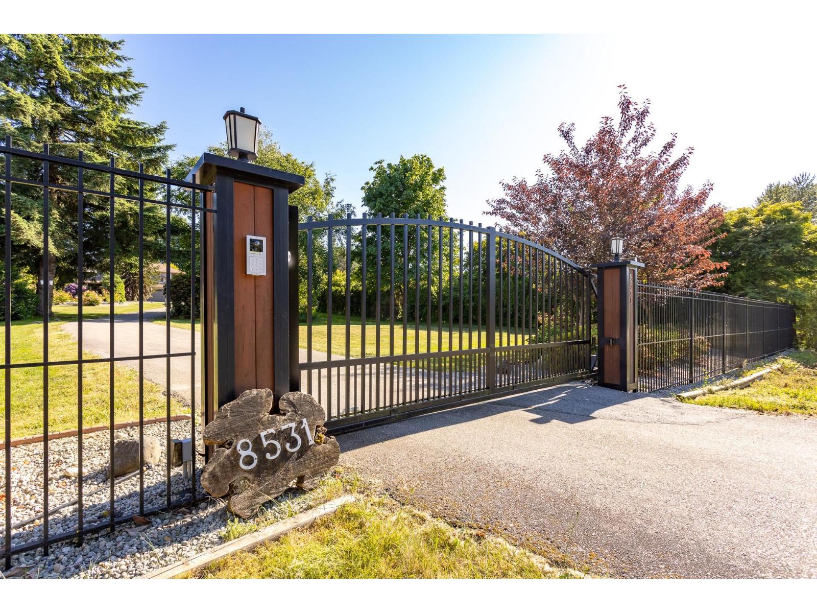 8531 BANNISTER DRIVE, Mission