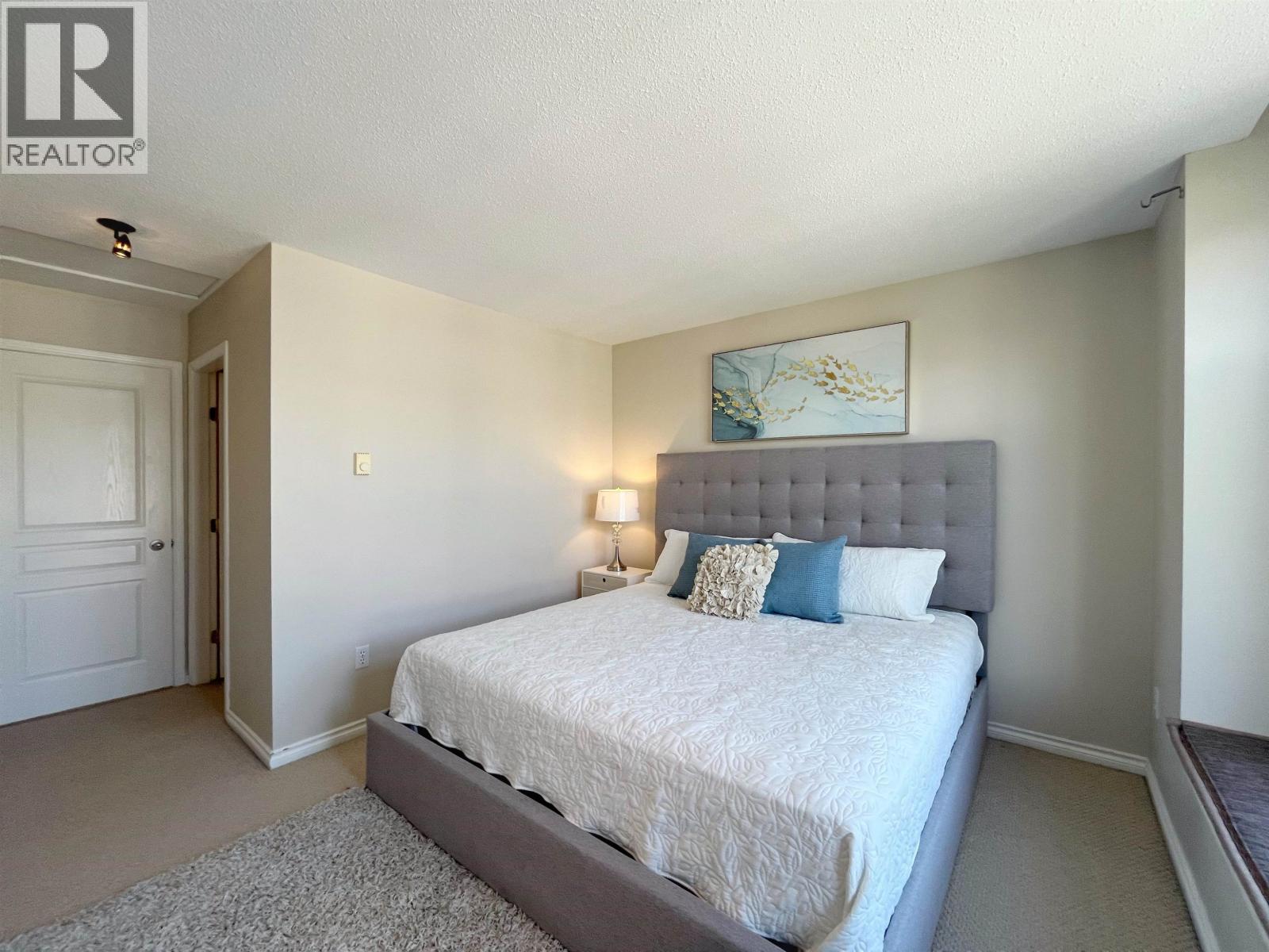 #78-6588 BARNARD Drive, Richmond