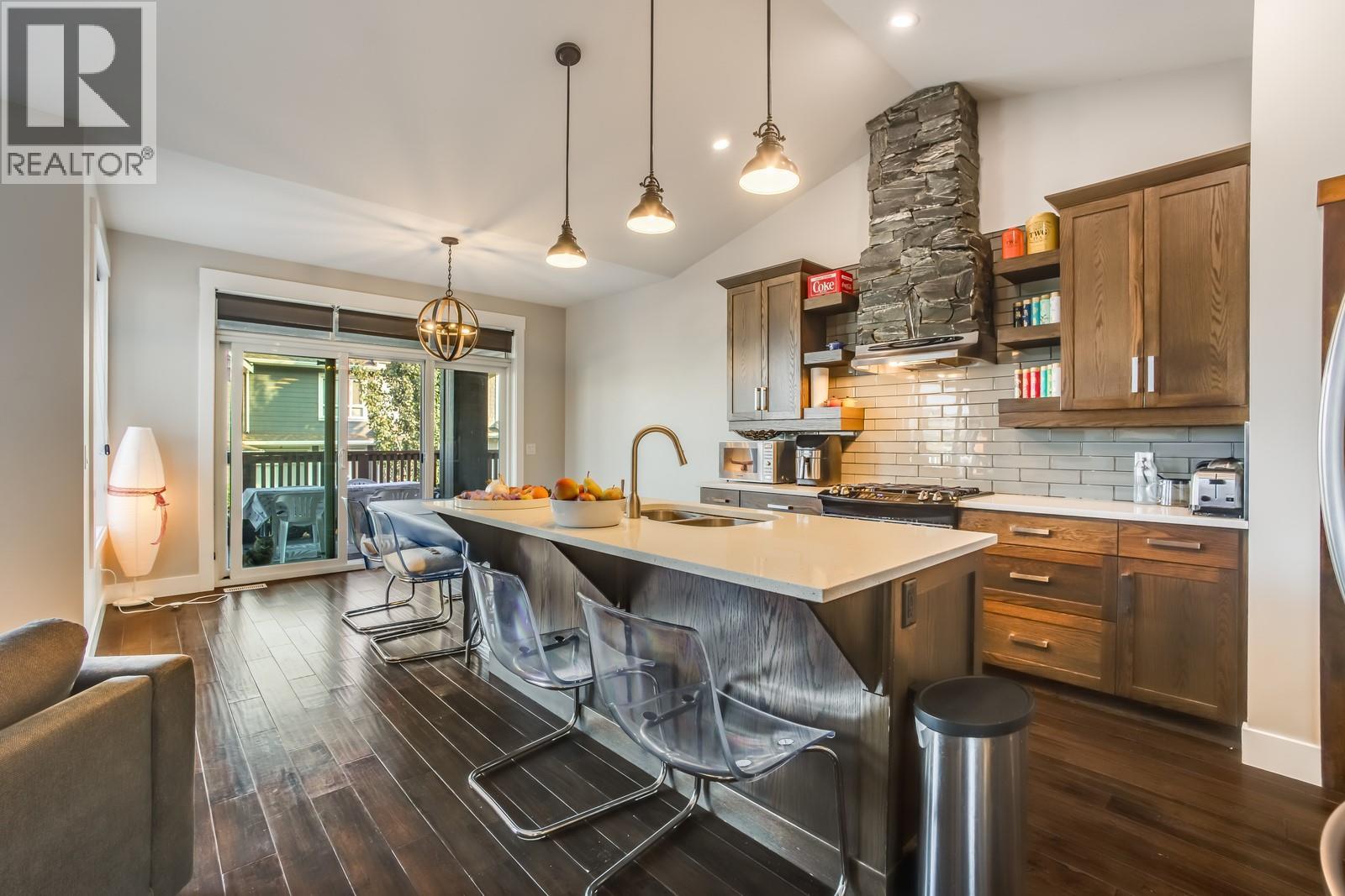  13093 Shoreline Drive, Lake Country