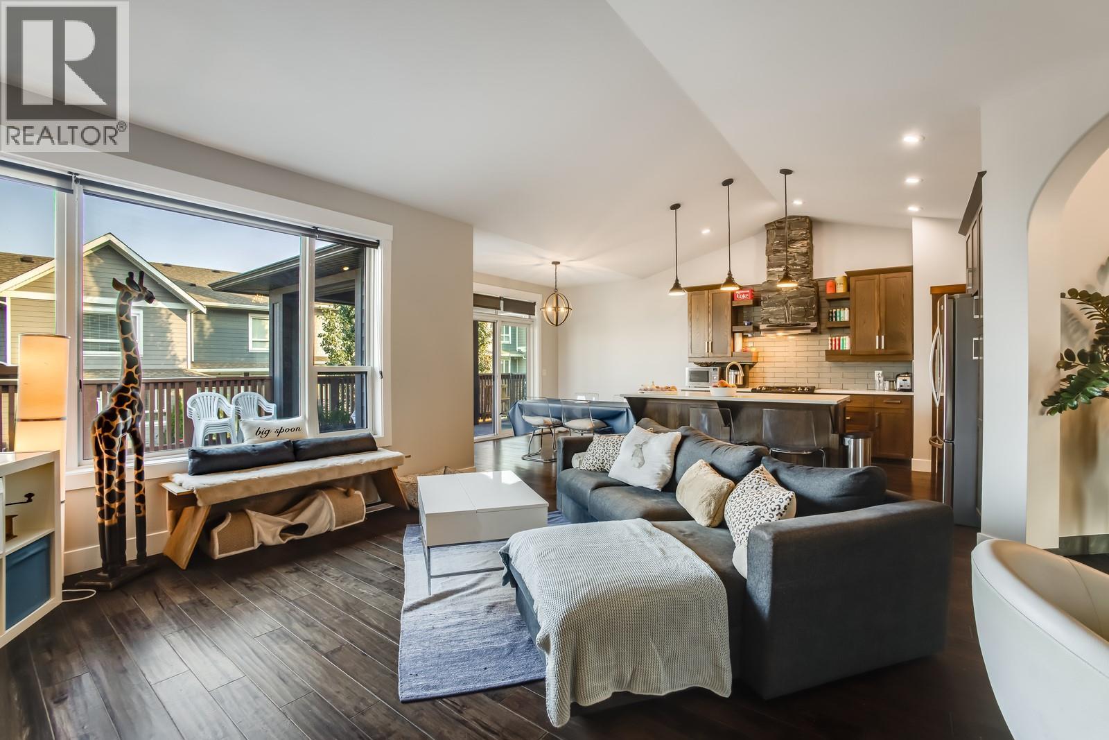 13093 Shoreline Drive, Lake Country