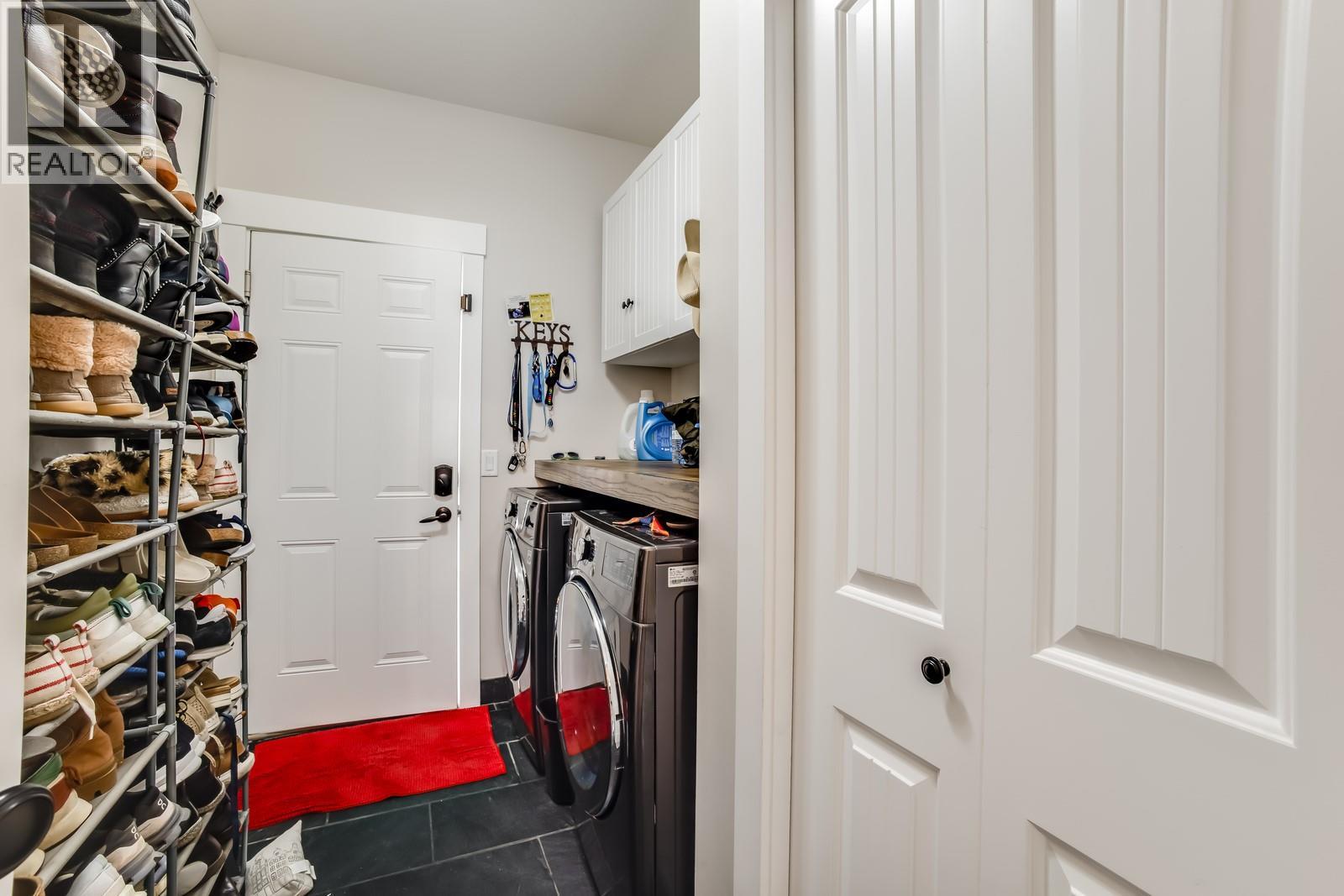  13093 Shoreline Drive, Lake Country