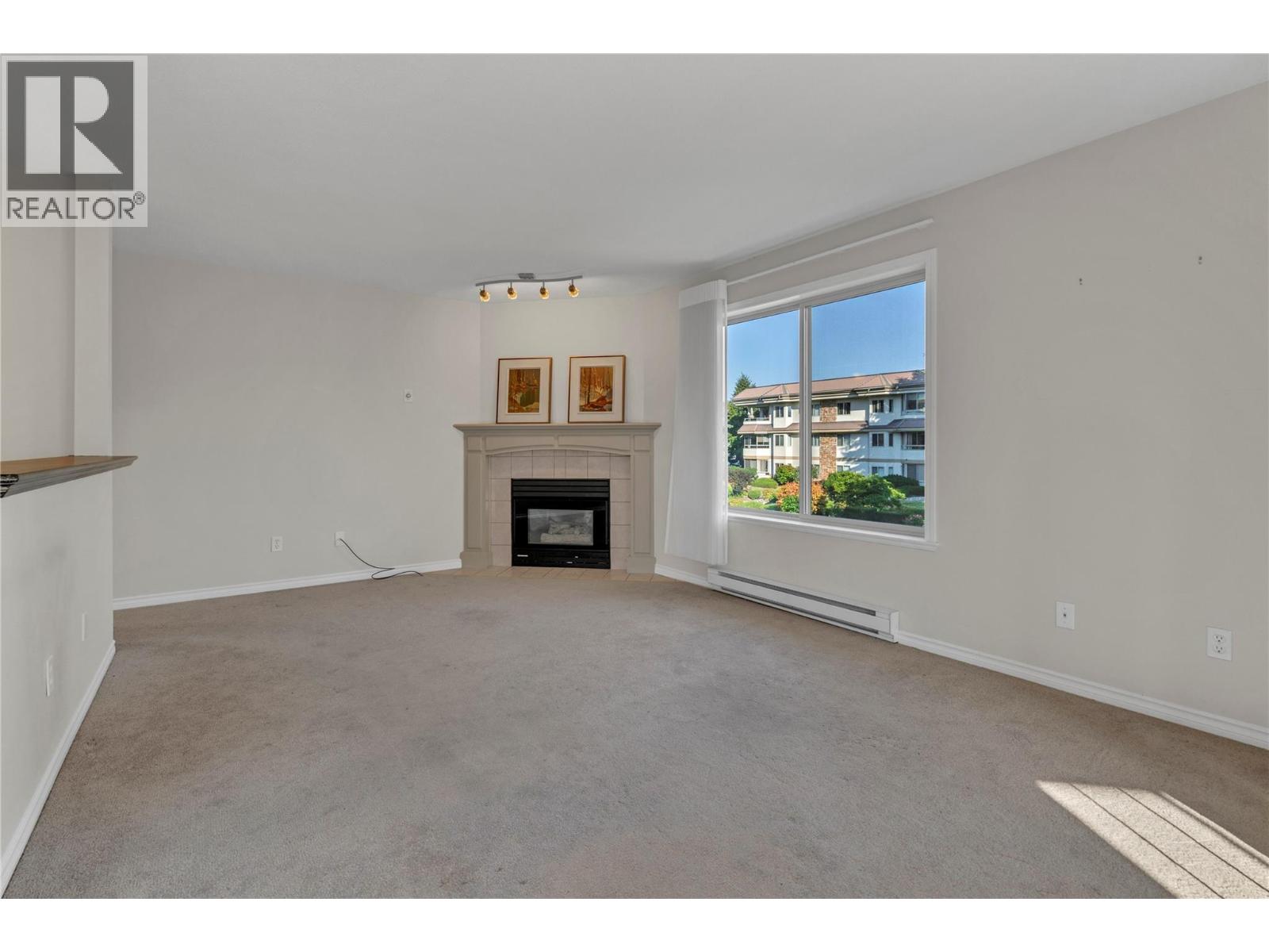 8404 Jubliee Road E Unit# 207, Summerland