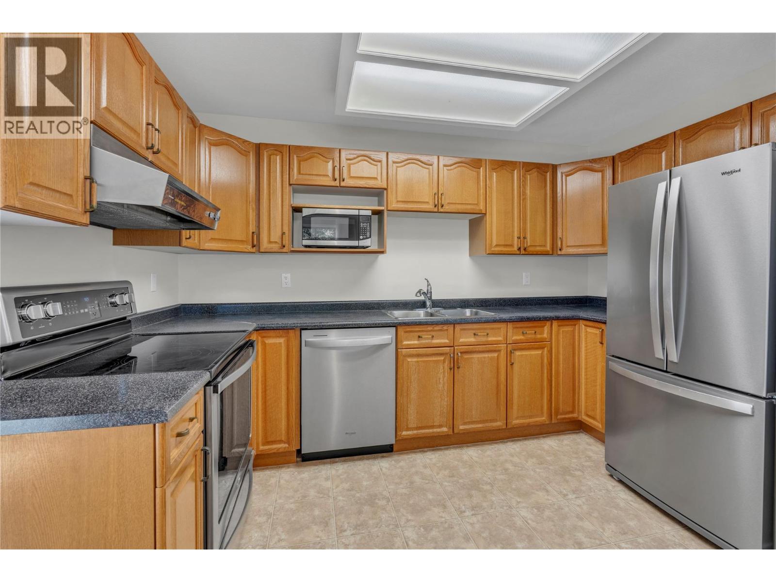 8404 Jubliee Road E Unit# 207, Summerland