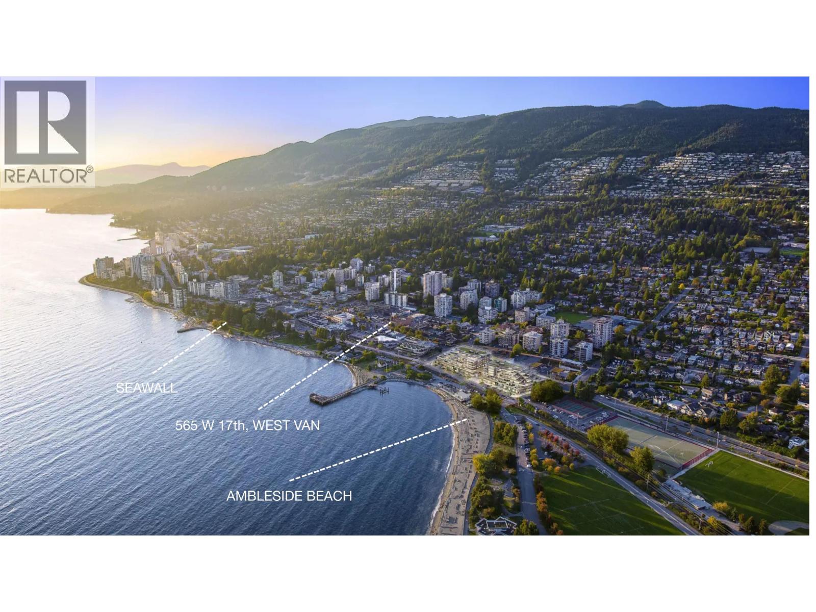204 565 17TH STREET, West Vancouver