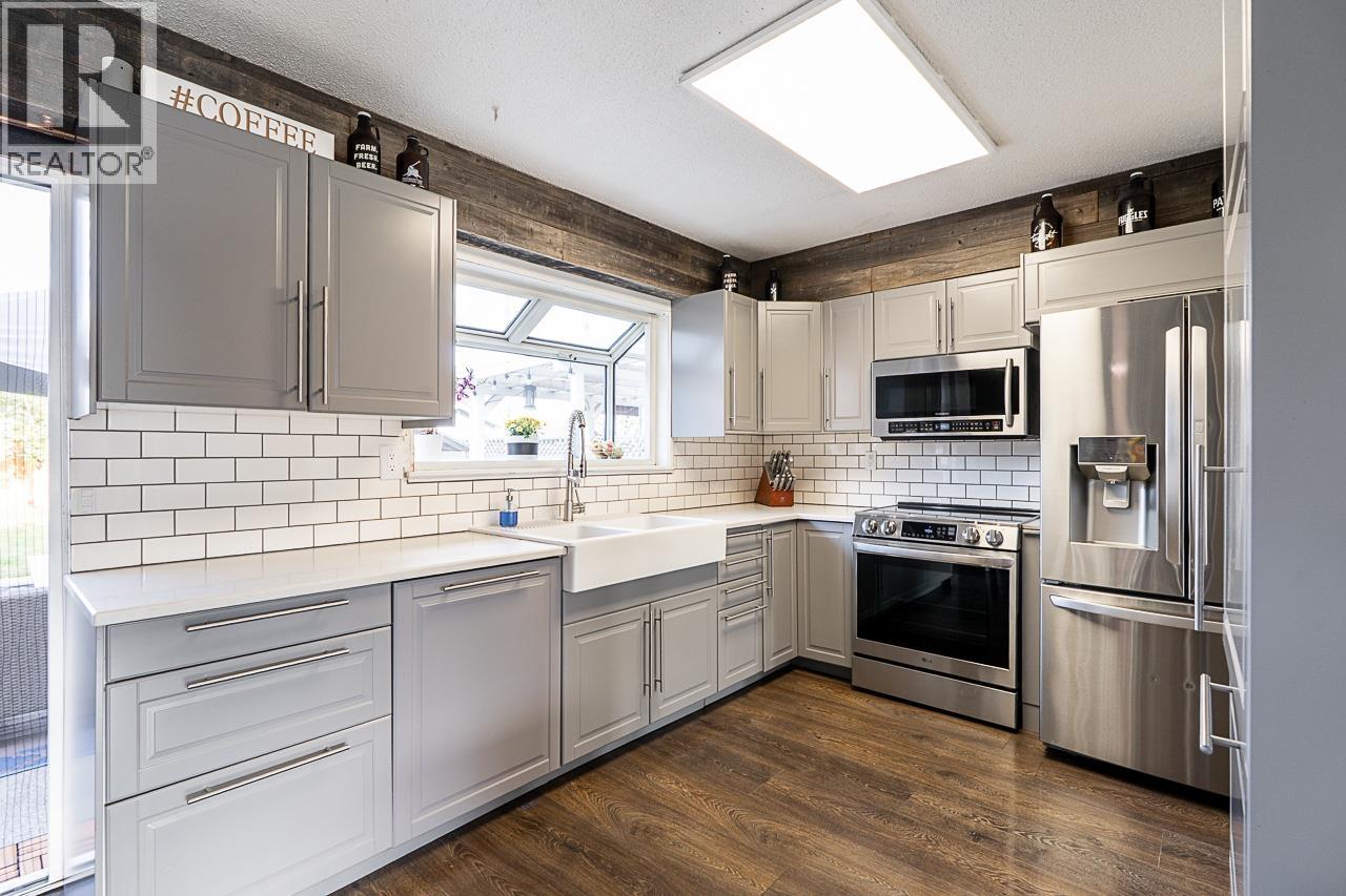 5243 MAPLE Crescent, Delta