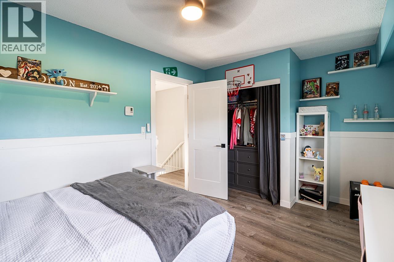 5243 MAPLE Crescent, Delta