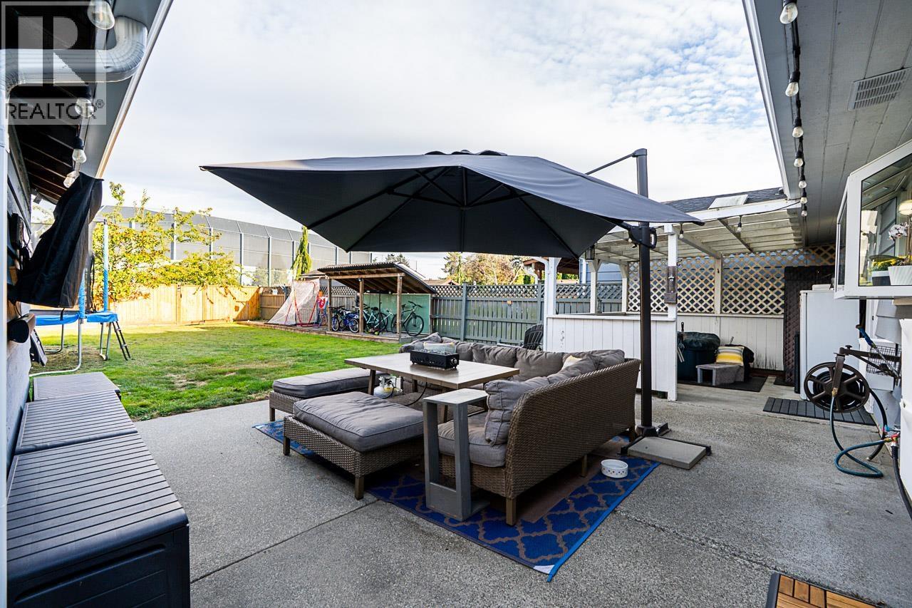 5243 MAPLE Crescent, Delta