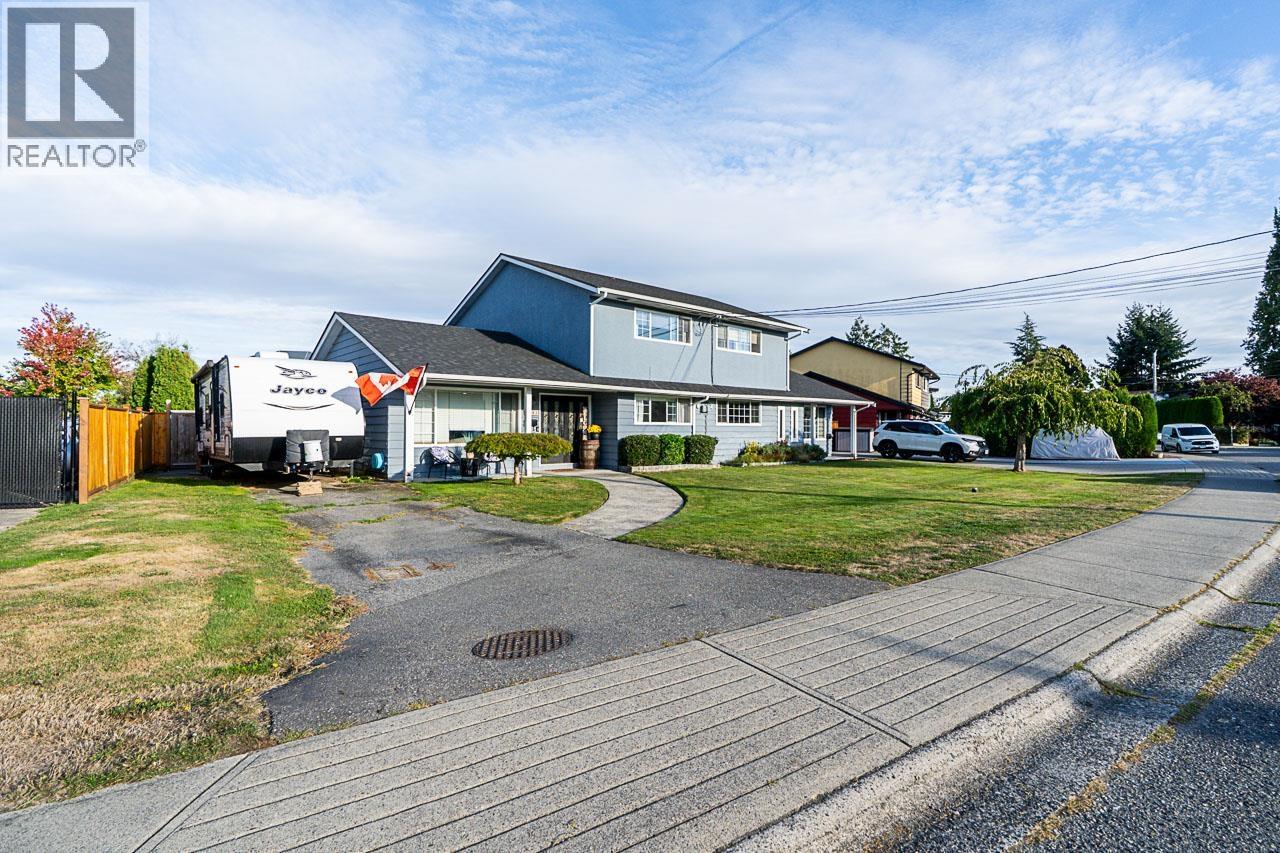 5243 MAPLE Crescent, Delta