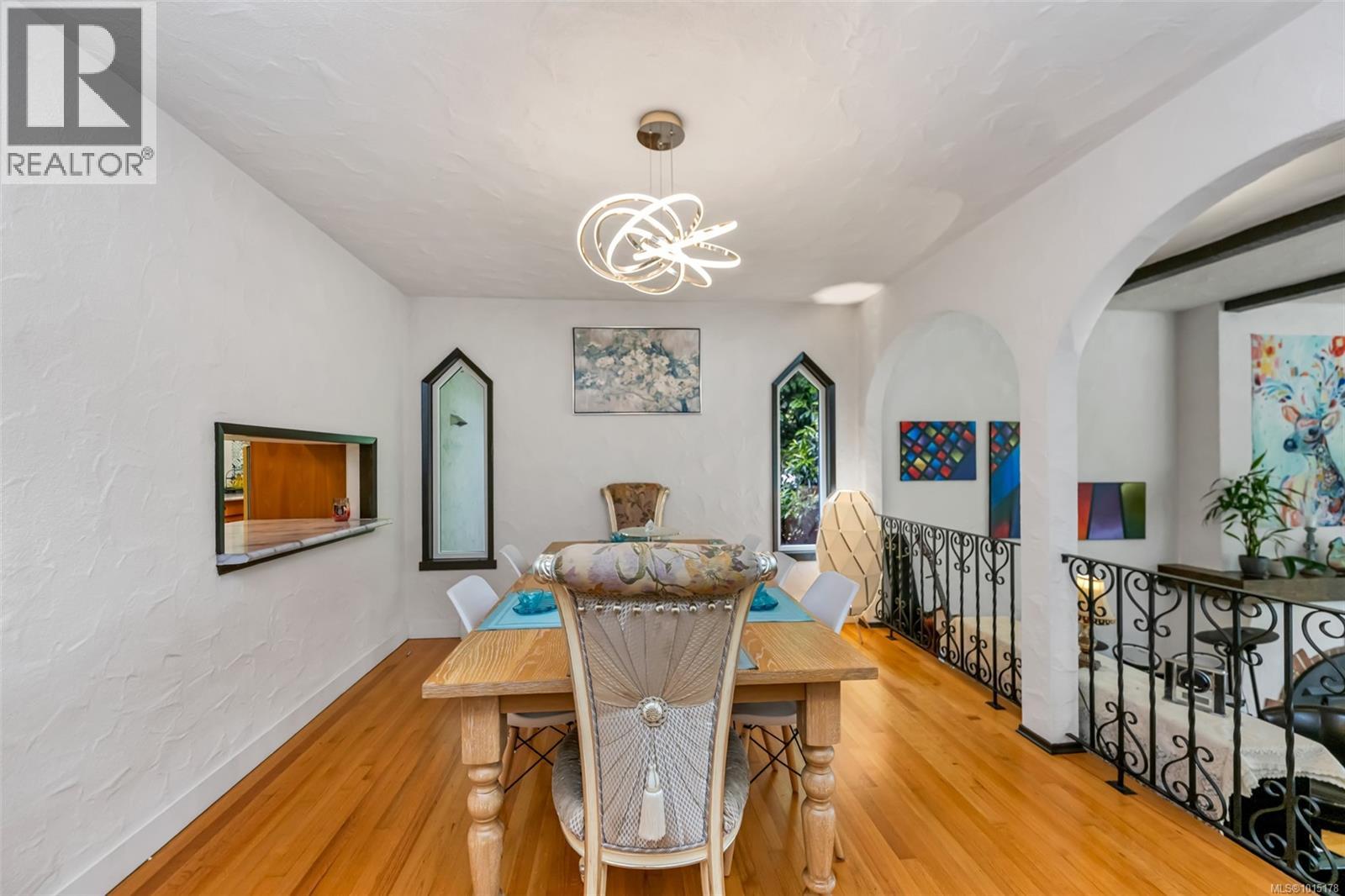  1935 San Juan Avenue, Saanich