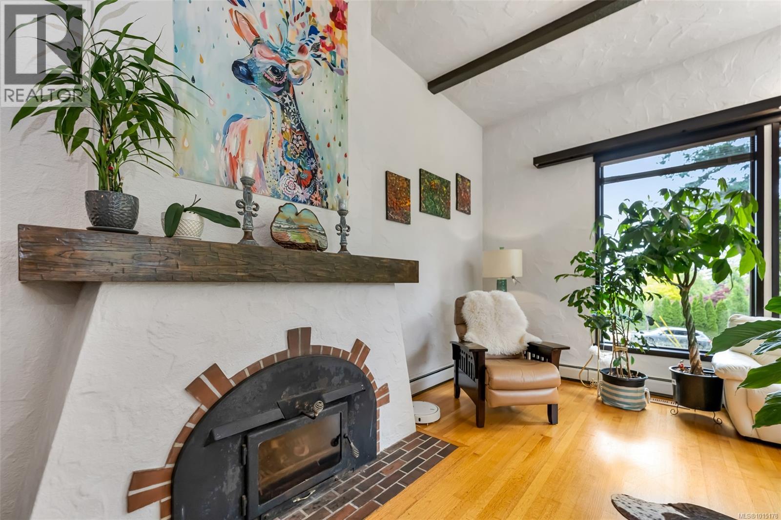  1935 San Juan Avenue, Saanich