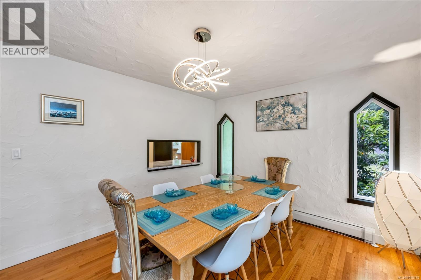  1935 San Juan Avenue, Saanich