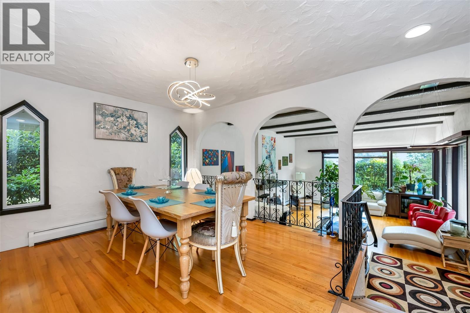  1935 San Juan Avenue, Saanich