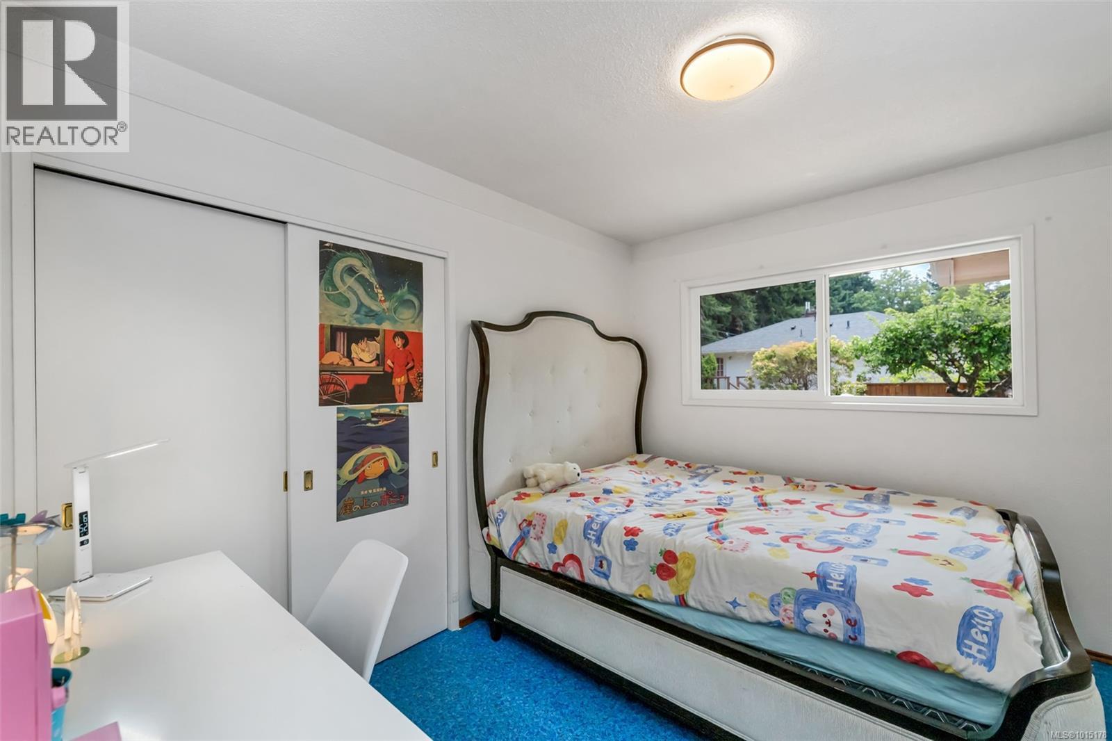  1935 San Juan Avenue, Saanich