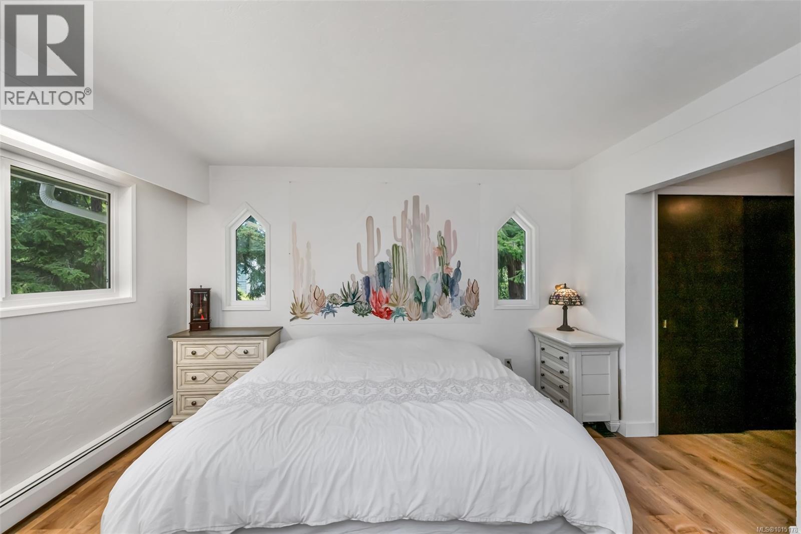  1935 San Juan Avenue, Saanich