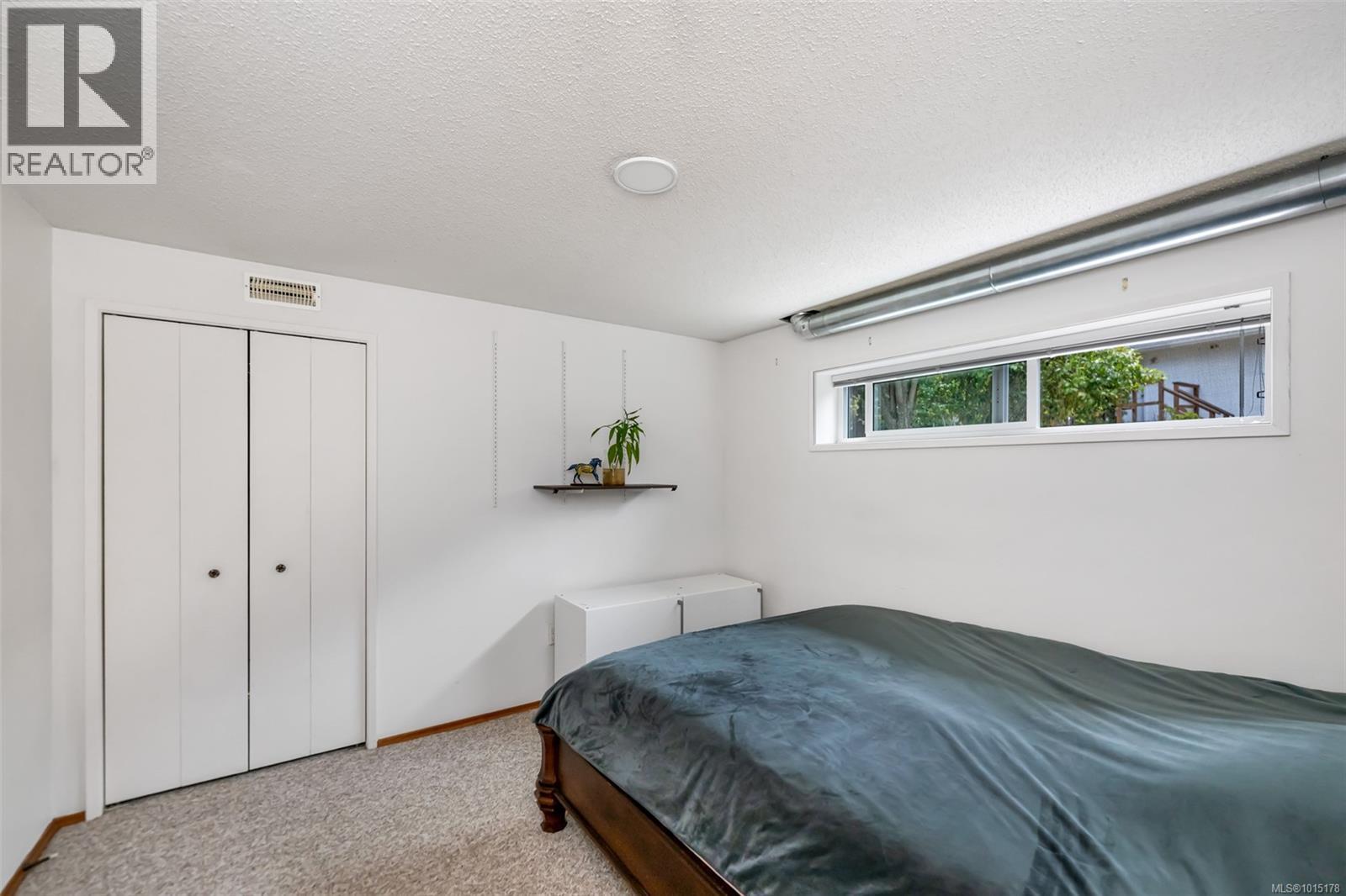  1935 San Juan Avenue, Saanich