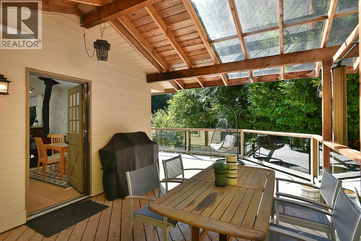 5640 CARMEL PLACE, Sechelt
