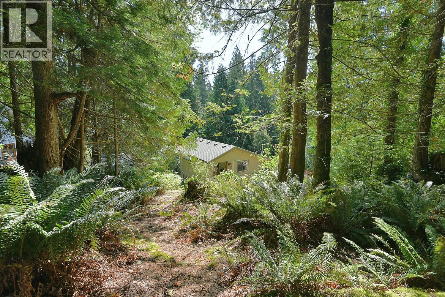 5640 CARMEL PLACE, Sechelt