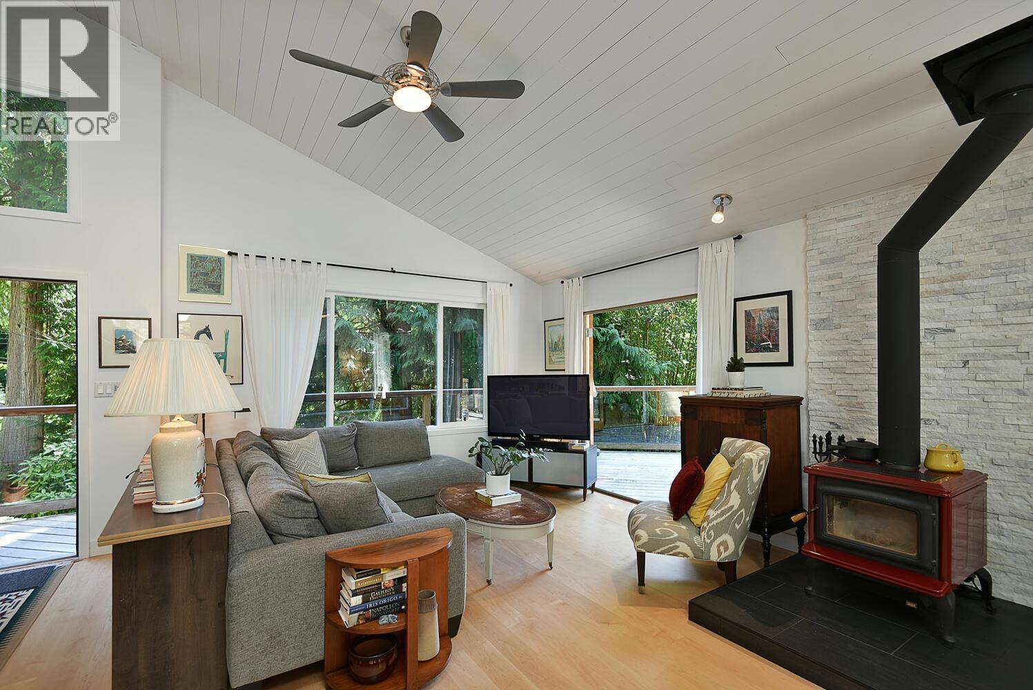 5640 CARMEL PLACE, Sechelt