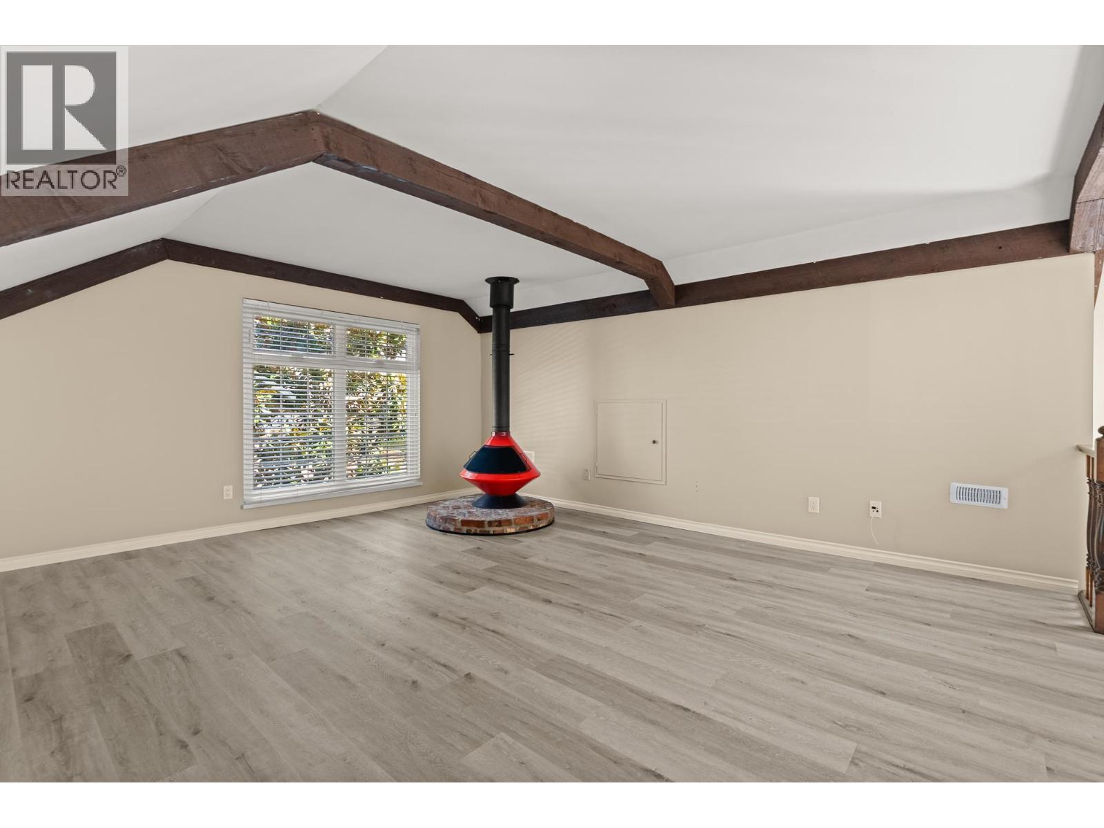 11180 KINGFISHER Drive, Richmond