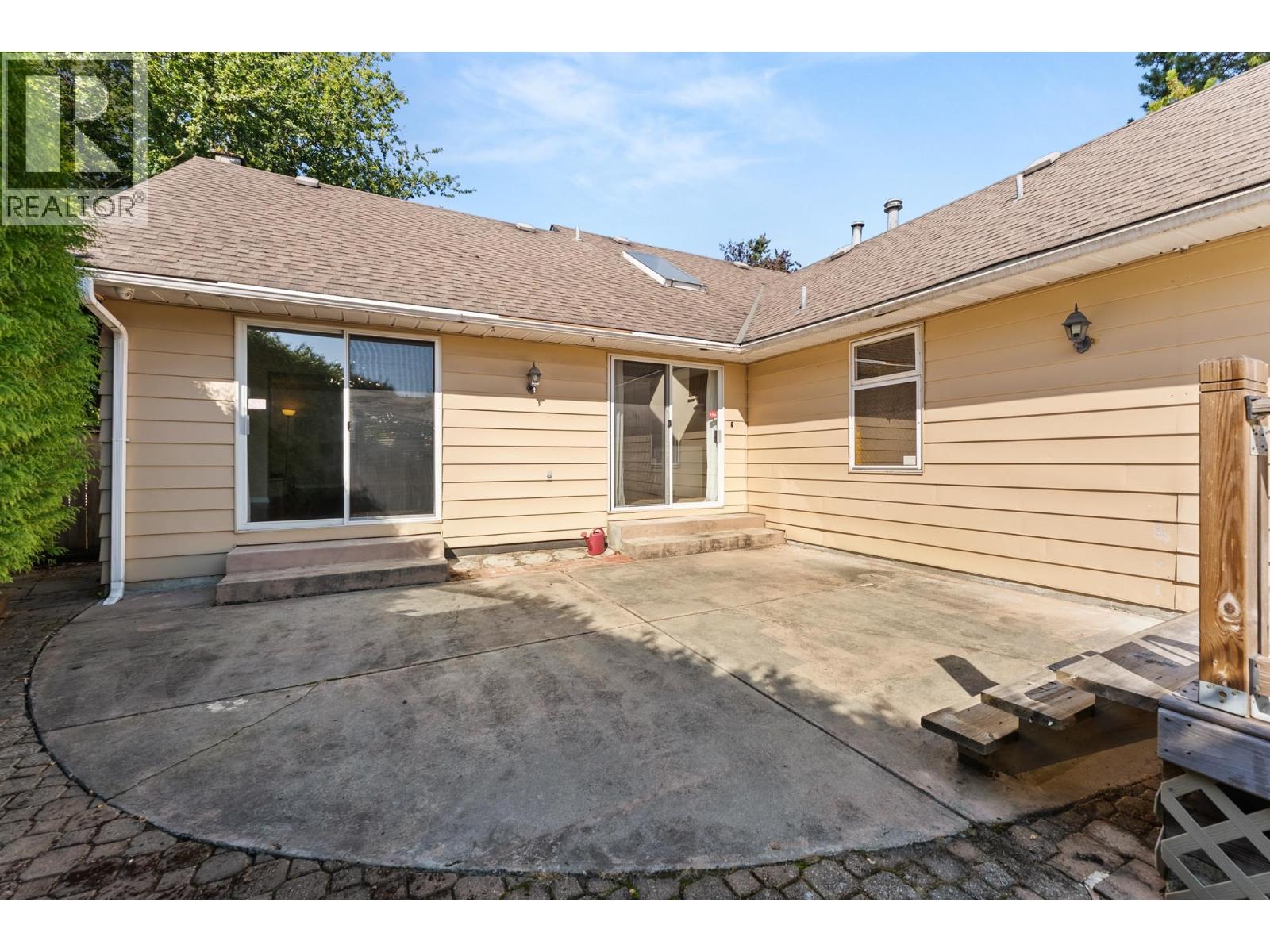 11180 KINGFISHER Drive, Richmond