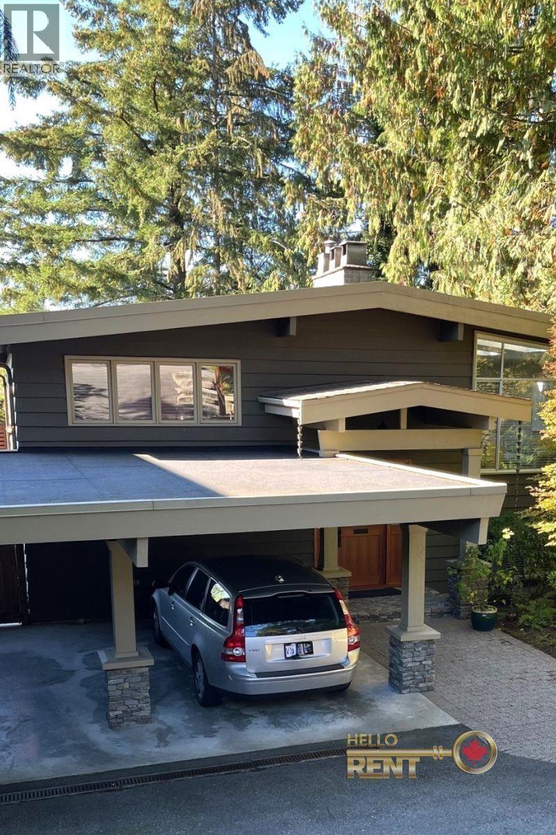 771 MONTROYAL BOULEVARD, North Vancouver