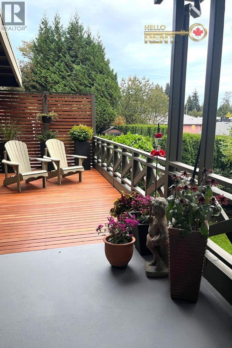 771 MONTROYAL BOULEVARD, North Vancouver