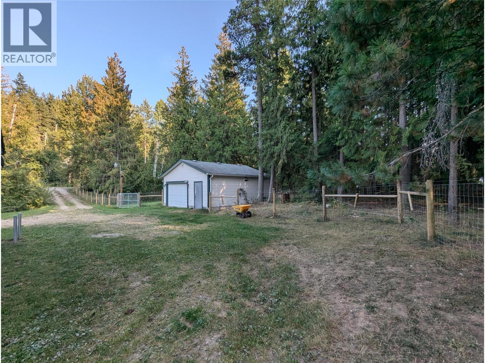  5060 Tatlow Road, Salmon Arm