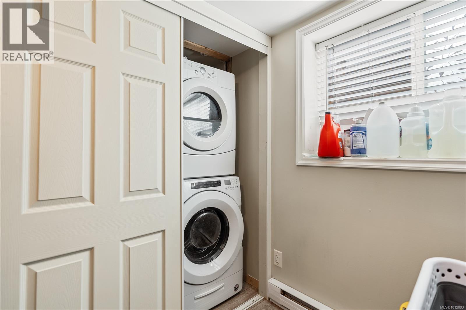 1468 Stroud Rd, Victoria