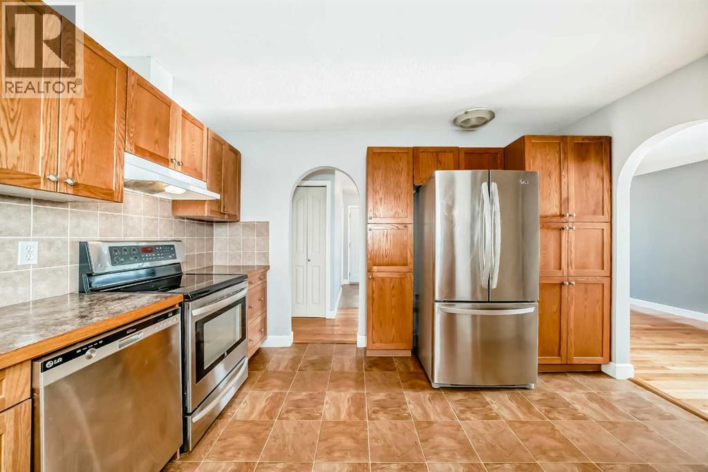 Single Family House Bungalow for Sale in  Olympia Crescent SE Ogden Calgary 