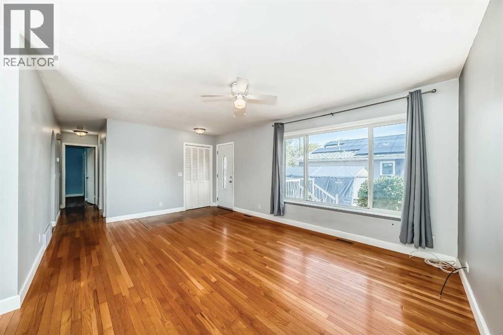 Single Family House Bungalow for Sale in  Olympia Crescent SE Ogden Calgary 