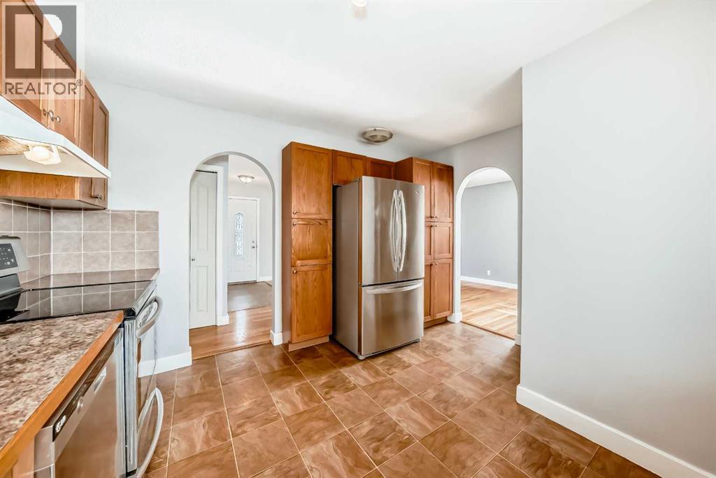 Single Family House Bungalow for Sale in  Olympia Crescent SE Ogden Calgary 