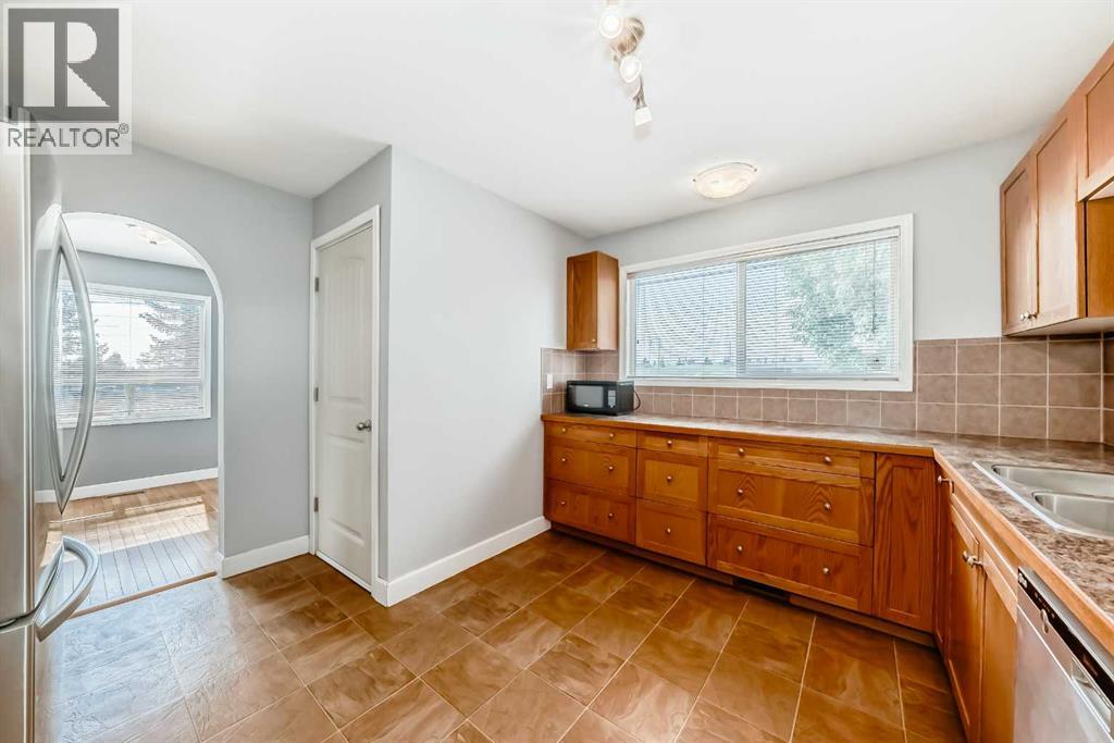 Single Family House Bungalow for Sale in  Olympia Crescent SE Ogden Calgary 