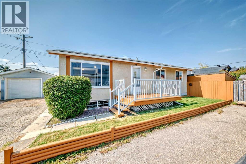 Single Family House Bungalow for Sale in  Olympia Crescent SE Ogden Calgary 