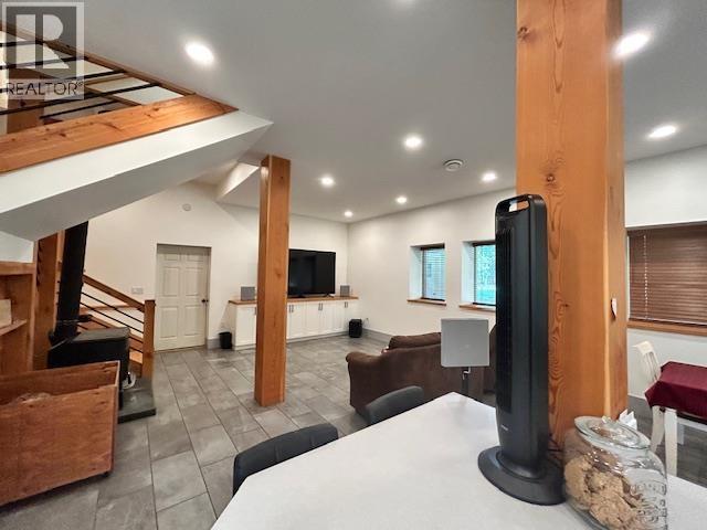 520 OAK STREET, Vanderhoof