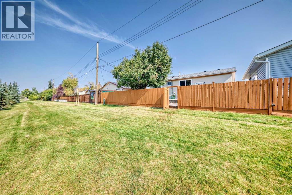 Single Family House Bungalow for Sale in  Olympia Crescent SE Ogden Calgary 