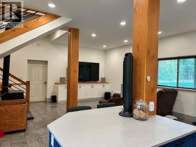 520 OAK STREET, Vanderhoof