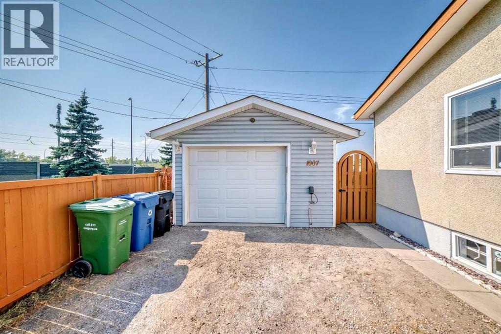 Single Family House Bungalow for Sale in  Olympia Crescent SE Ogden Calgary 