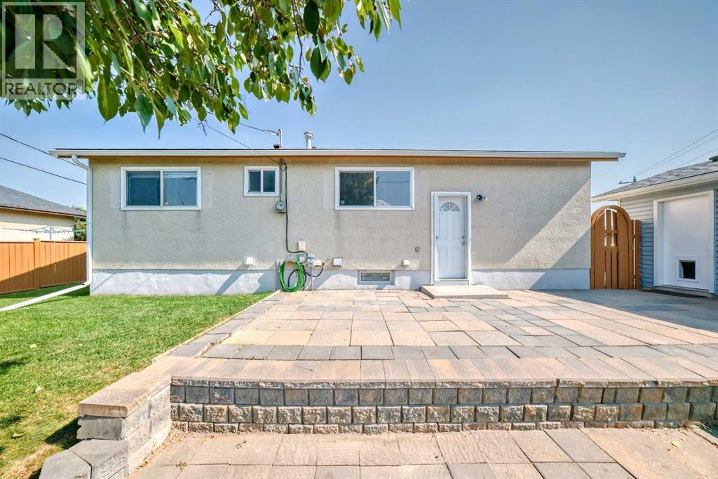 Single Family House Bungalow for Sale in  Olympia Crescent SE Ogden Calgary 