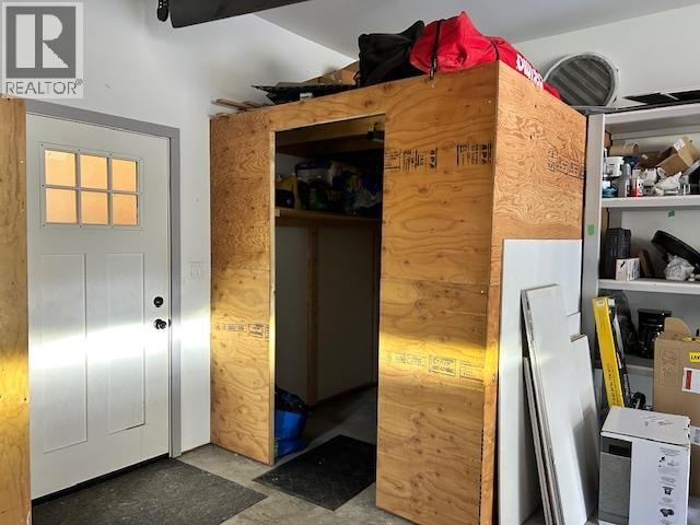 520 OAK STREET, Vanderhoof