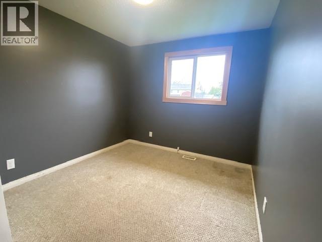 2221 EVERGREEN STREET, Terrace